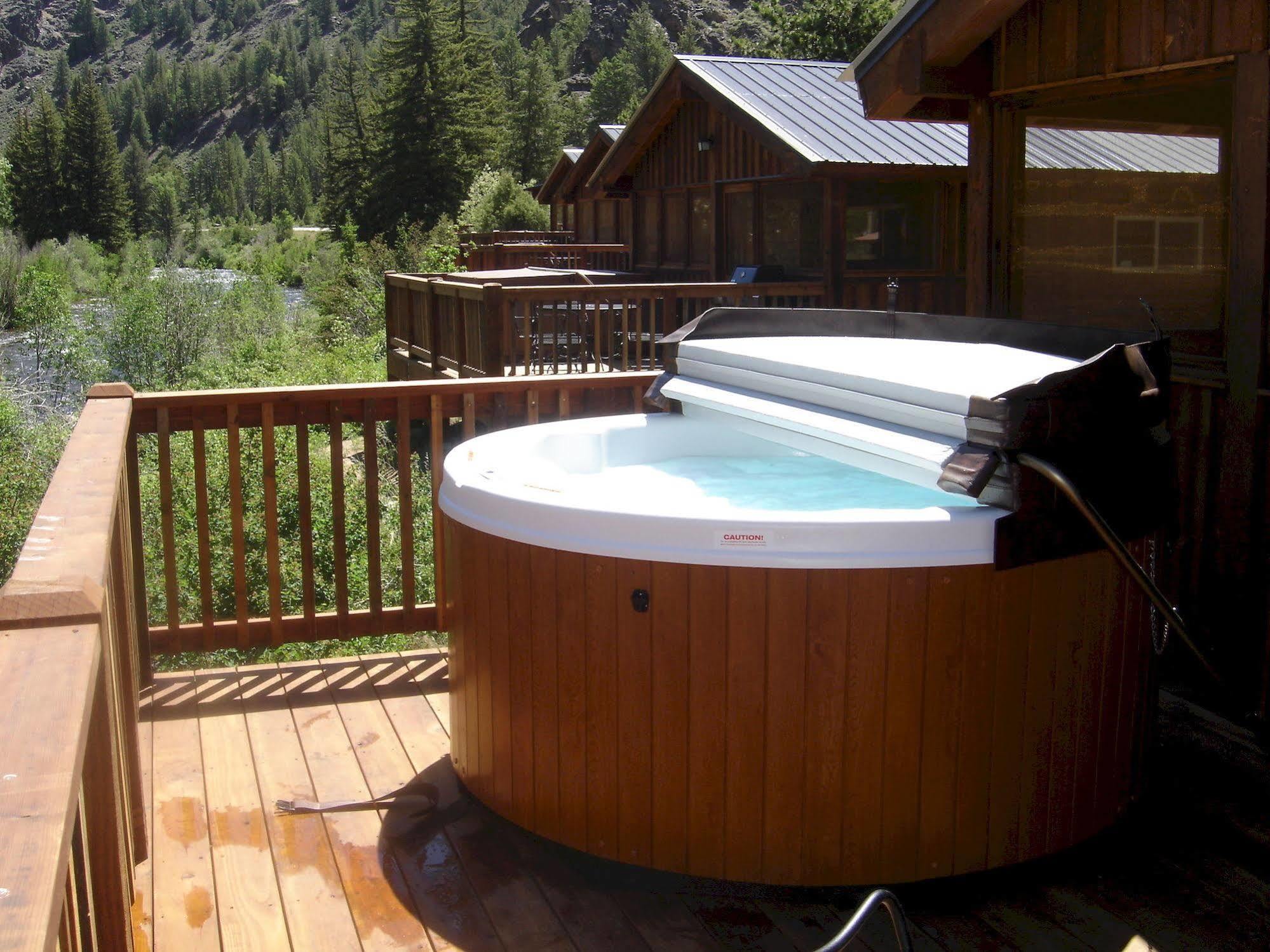 Three Rivers Resort Almont Экстерьер фото